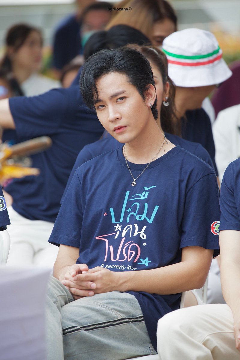 berliozany's tweet photo. ꒰ ✩ KIMMON ‧₊˚ ꒱ 23.09.08 เป็นคนเหล่ท่อนี่มันก็ลำบากนะ 

@KiimMon 
#ขุณขิมมอญ 
#ปลื้มคนโปรด
#บวงสรวงปลื้มคนโปรด https://t.co/LmN1hm6B0y