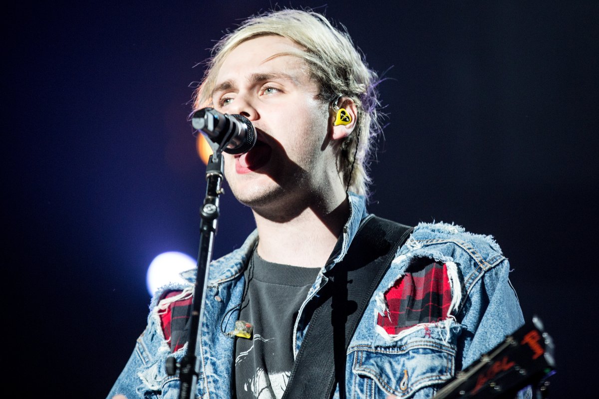thekiaforum's tweet photo. 7 years ago today: Sounds Live Feels Live.
7 days from today: The 5 Seconds of Summer Show.

See you again soon, @5SOS! https://t.co/xgx3OsfypS