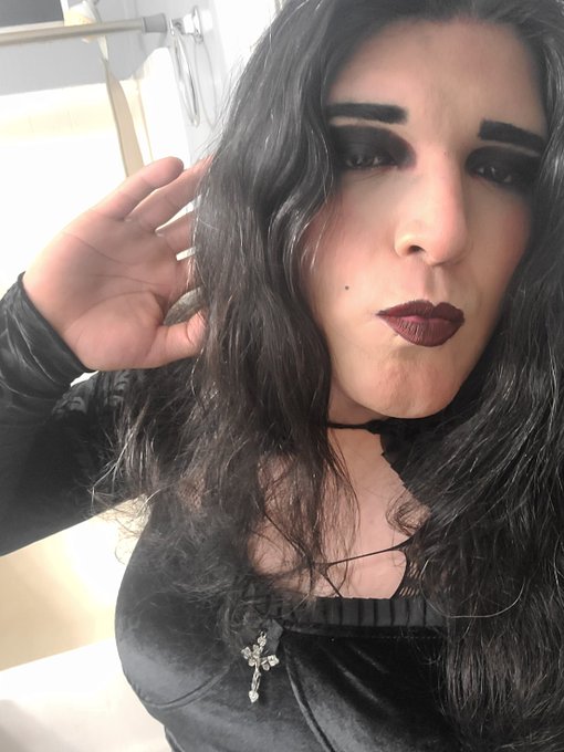 Feeling really cute today https://t.co/yaygDjuUtn<a href="/tag/newprofilepic"class="tags"><span>#newprofilepic</span></a>