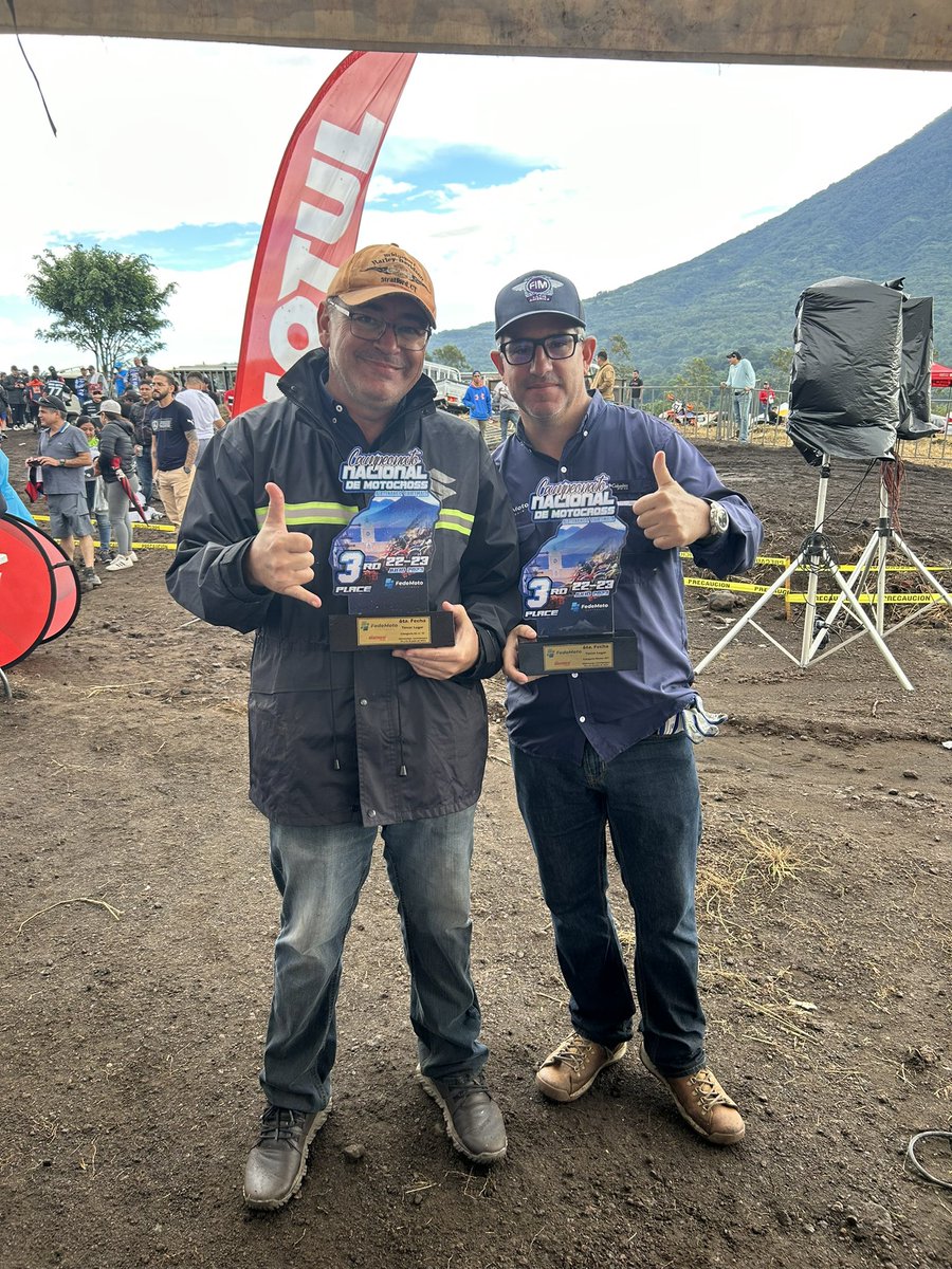 ovi_mx34's tweet photo. #motorcycling #racedirection #activevolcano https://t.co/PL7RL8C0O1