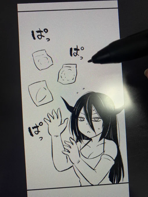今日も描いてます✨なんだかコミカルな「あくまさん」w 
