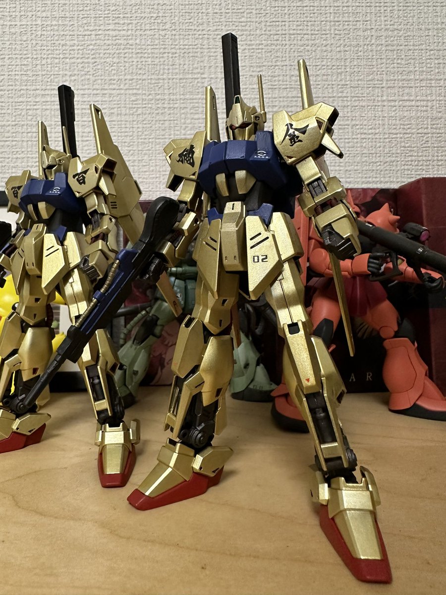 arasosroom's tweet photo. 百式 2号機完成しました！

前回でもっとココこうすれば良かったな、と思った所をフィードバックしました！

そしてウイングバインダーは初のネオジム磁石埋め込み式です。

#gunpla #百式 #HGUC #ガンプラ https://t.co/AyWKoMopMA