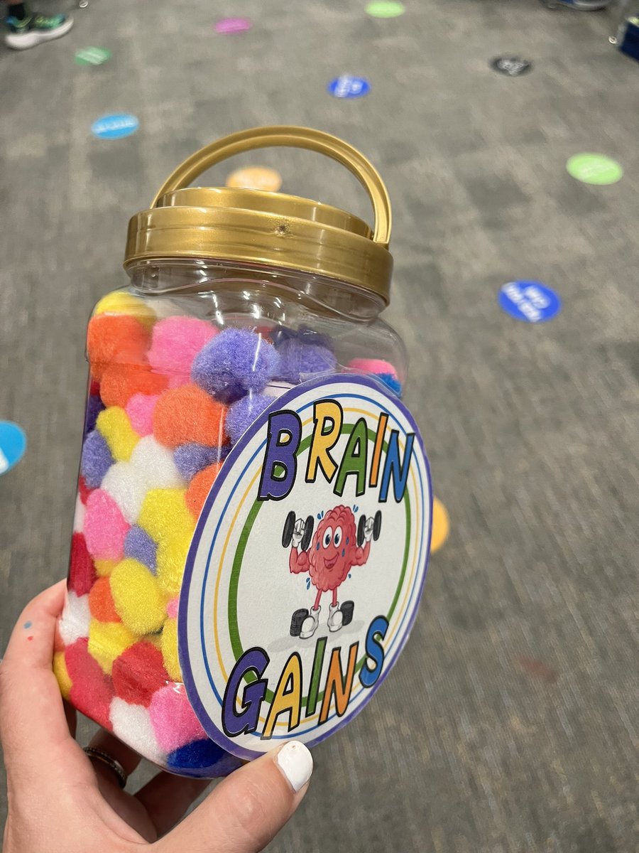 Mrs. Lee tweet media