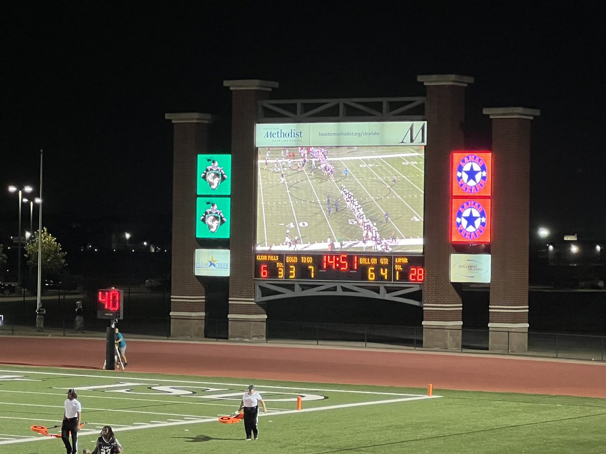It’s a final - <a href="/LamarTexansFB/">LamarTexansFootball</a> defeats a good Clear Falls team 28-6. Falls has played a tough schedule with games against 3 ranked teams - Pearland, Summer Creek, &amp; Lamar. The Pearland game was a 45-41 shootout.
