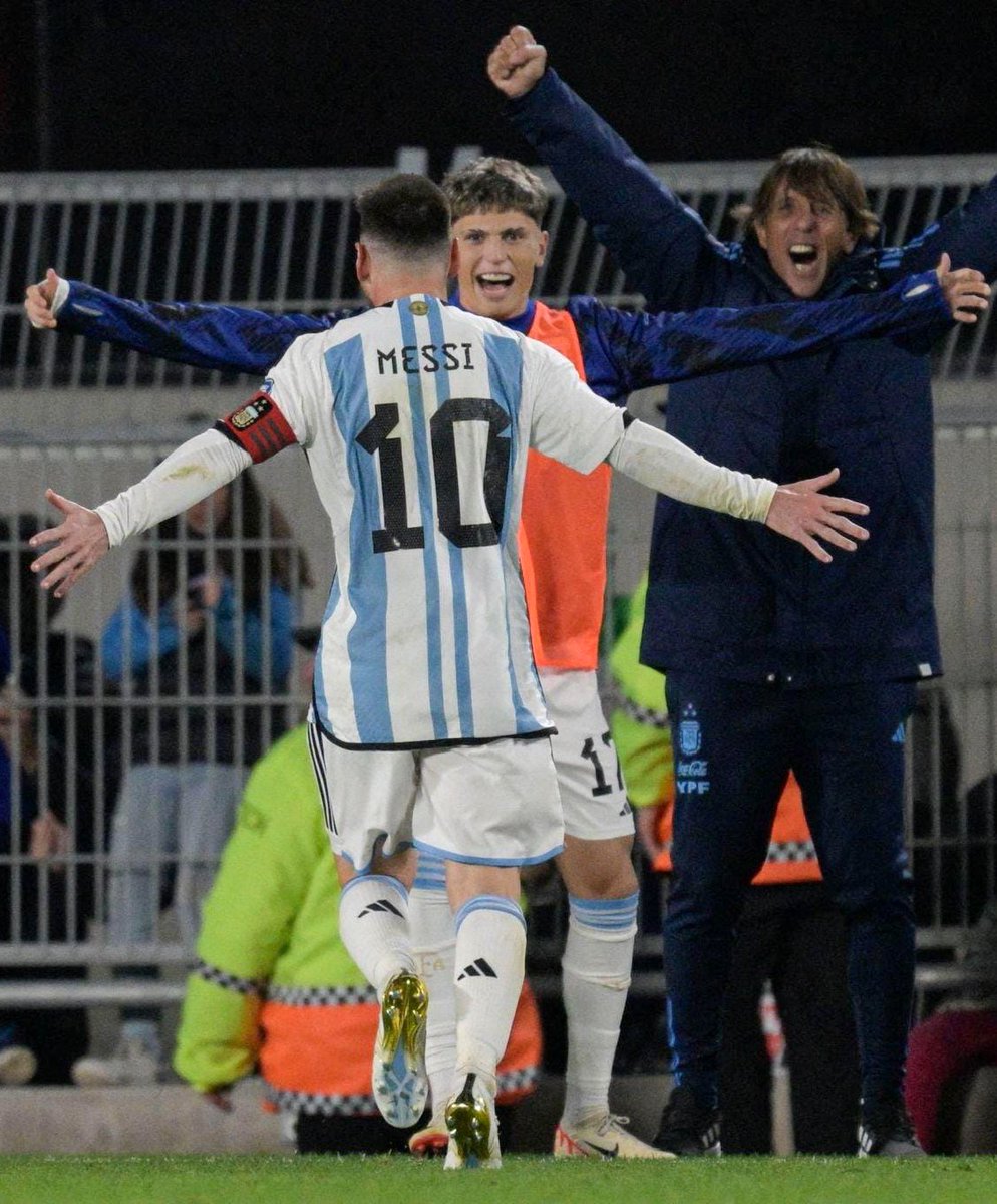 Messismo10's tweet photo. Qué bien elegiste, @agarnacho7. 🇦🇷 https://t.co/CRIwYkaKcD