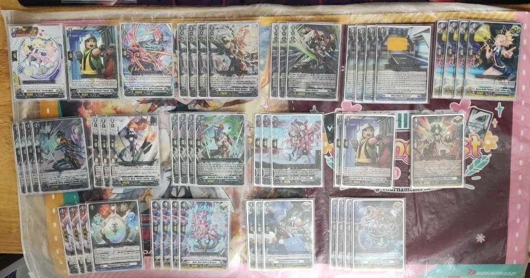 ThuducVCS's tweet photo. And here is result 14th Thủ Đức Vanguard CS (31 players)
Champion: Xuân Trung, deck Maelstrom (G9BX)
Runner-up: Gia Thịnh, deck Wilista (A5RH)
Best 4:
Thanh Tùng, deck Galactic B-Hero (QEFF)
Lê Ngọc Thái An, deck Dragonic Overlord The End (Q9EX)
#VGTopDecks https://t.co/G7ZNWNNagE