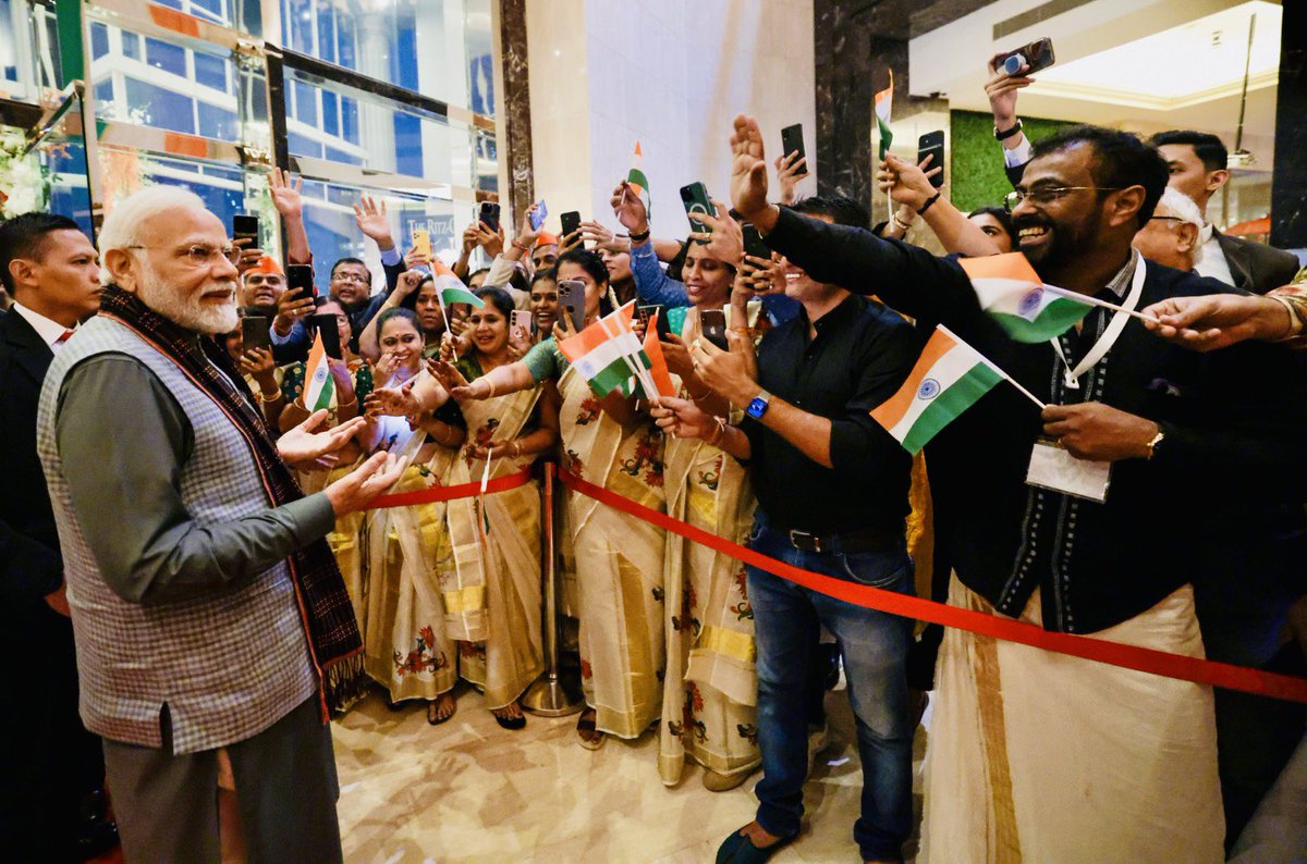 Kerala Samajam Indonesia (@samajamkerala) on Twitter photo An Overwhelming welcome to PM Modi Ji by the Indian Diaspora in Jakarta on his visit to attend the ASEAN Leaders Summit on 7th September 2023.
<a href="/indiainmedan/">India In Medan</a> <a href="/IndianEmbJkt/">India in Indonesia</a> An Overwhelming welcome to PM Modi Ji by the Indian Diaspora in Jakarta on his visit to attend the ASEAN Leaders Summit on 7th September 2023.
<a href="/indiainmedan/">India In Medan</a> <a href="/IndianEmbJkt/">India in Indonesia</a>