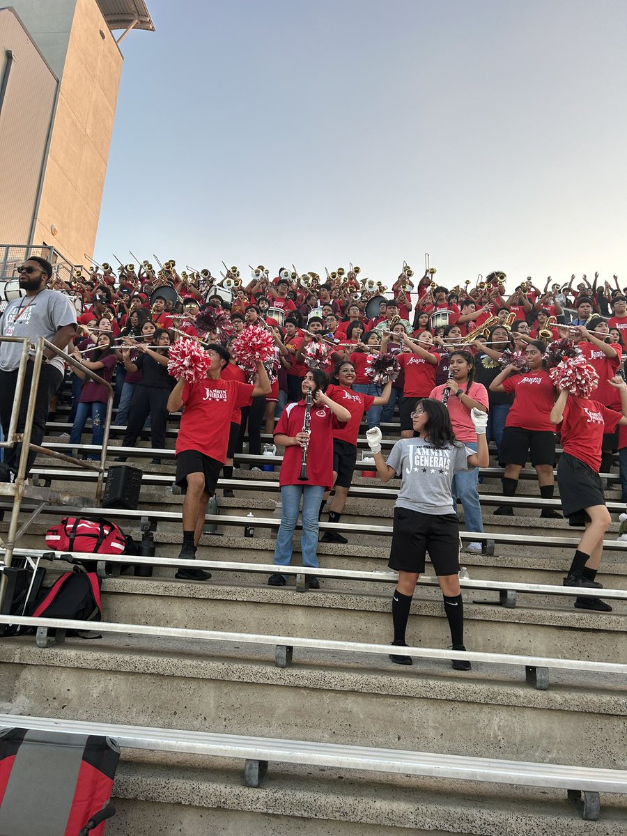 AMScoltband's tweet photo. 8th Grade Night at Big Mac! @MacJamGen @AldineMS_AISD @SPeralta_AMS #coltsdeserveit https://t.co/XbSTI5Hqgt