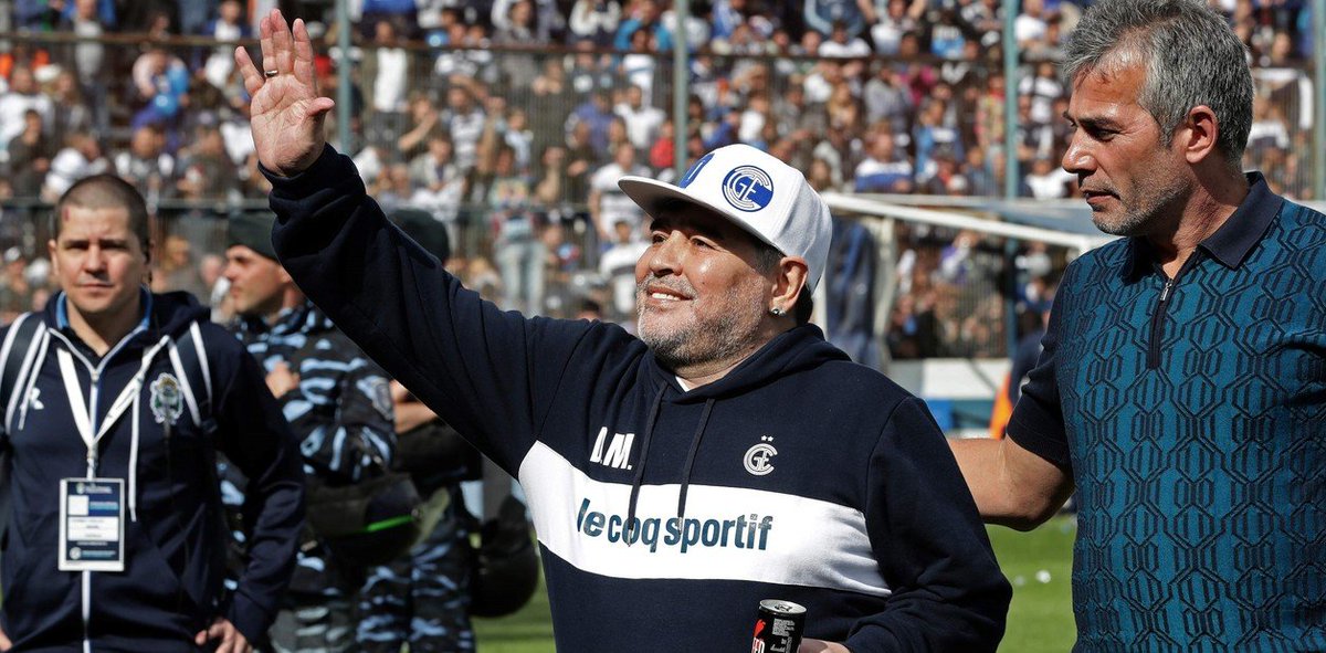 TorresErwerle's tweet photo. Hace 4 años presentaban a Maradona como DT de Gimnasia. 🥲 https://t.co/oyzcZmJBiI