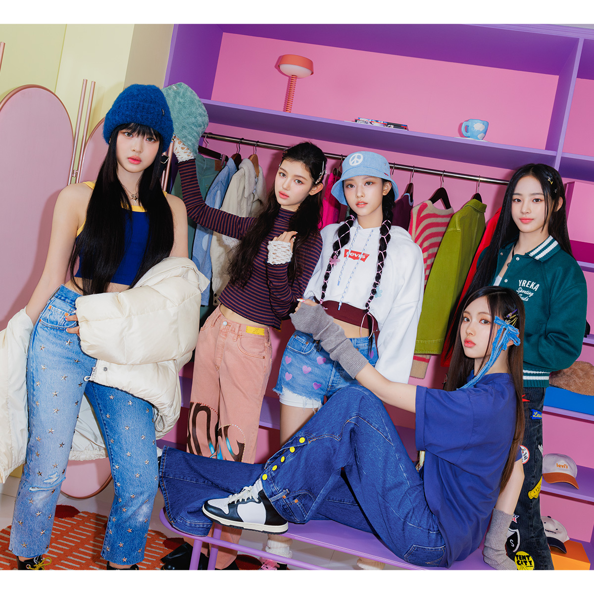 ニュース】#NewJeans を起用した新ビジュアル＆動画を「リーバイス」が