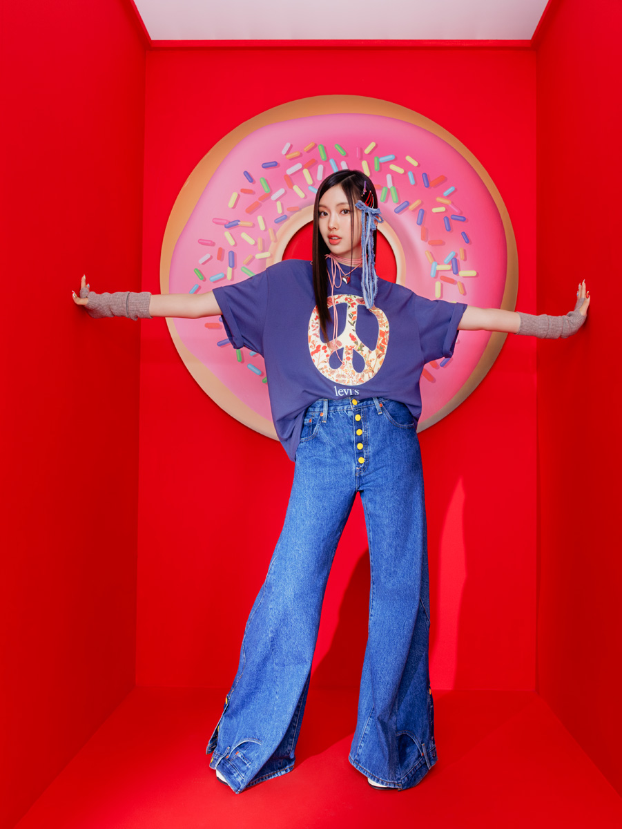 ニュース】#NewJeans を起用した新ビジュアル＆動画を「リーバイス」が