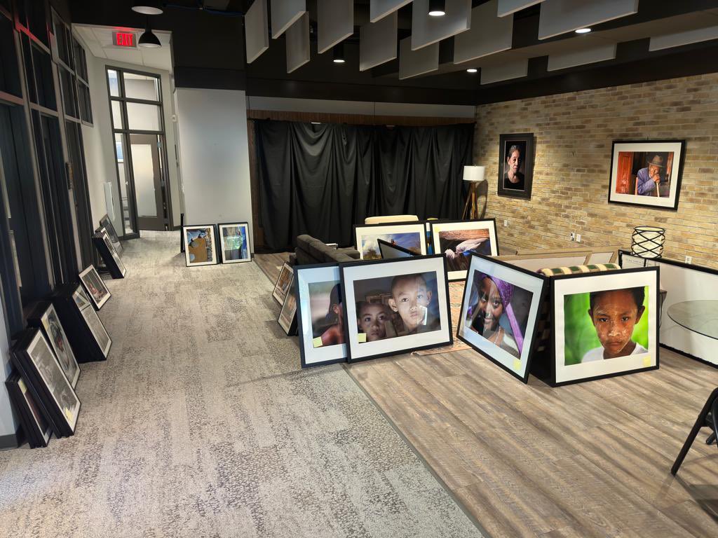 DanielPPuls's tweet photo. 📷 Mark your calendars! Join us on Sept 28 @ PASS workspaces Old Town Alexandria for an exclusive exhibition by acclaimed photographer, filmmaker, writer, and humanitarian Chip Duncan. RSVP to rbeck@pass-usa.net #ChipDuncanExhibition #OldTownAlexandria https://t.co/6ymwu01qR6