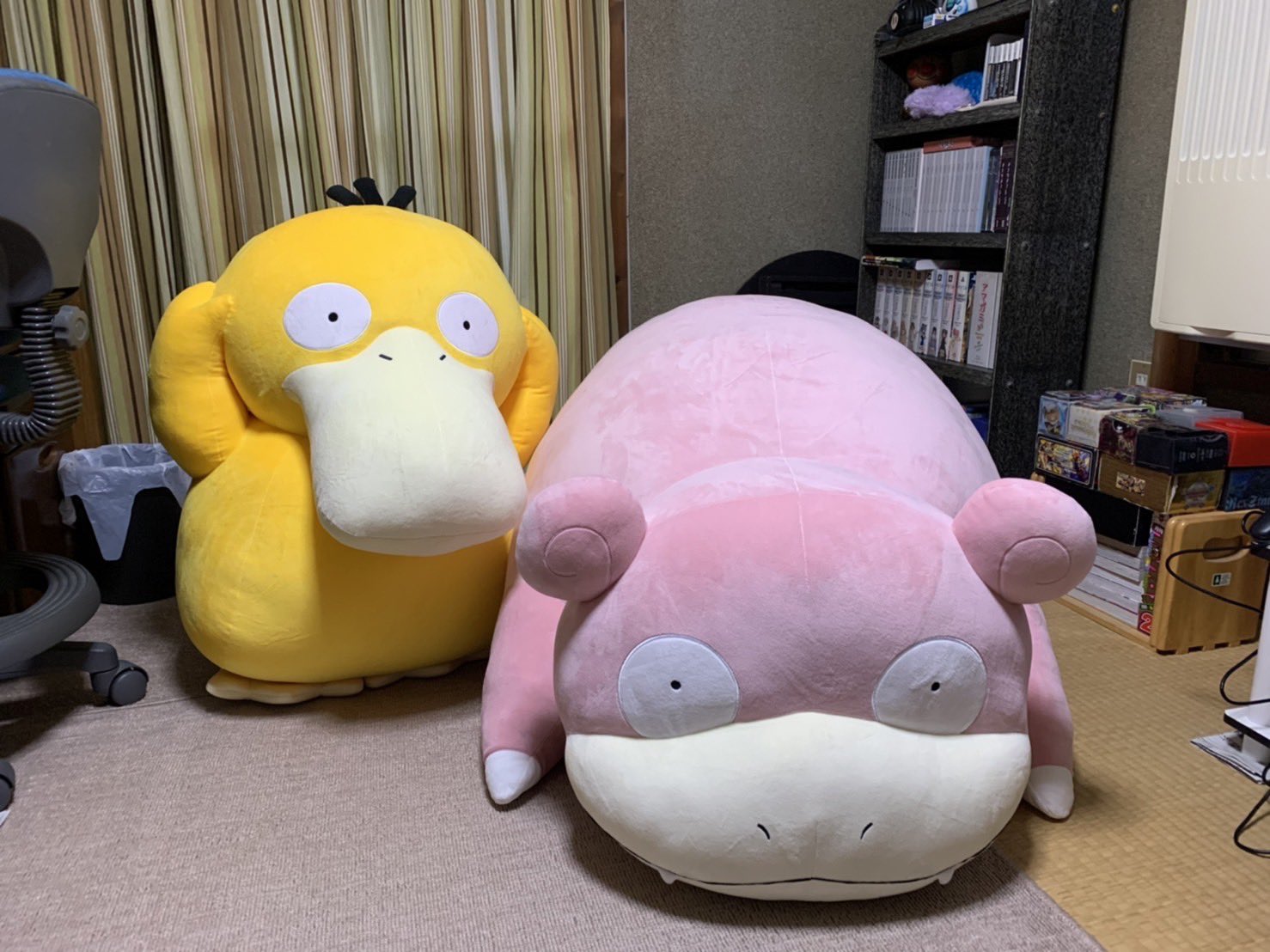 受注生産】ぬいぐるみ 等身大コダック : ポケモンセンターオンライン