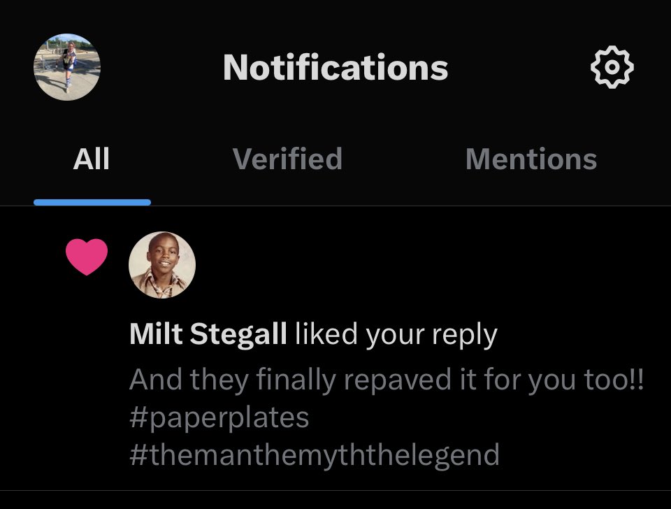 tasha_scho's tweet image. It happened 🥹🥰🥹my all time football hero (@MiltStegallTSN) liked my reply!! #ForTheW #PaperPlates #myworkhereisdone

Only getting blocked by Mikes today #BallsyBlockParty 😜