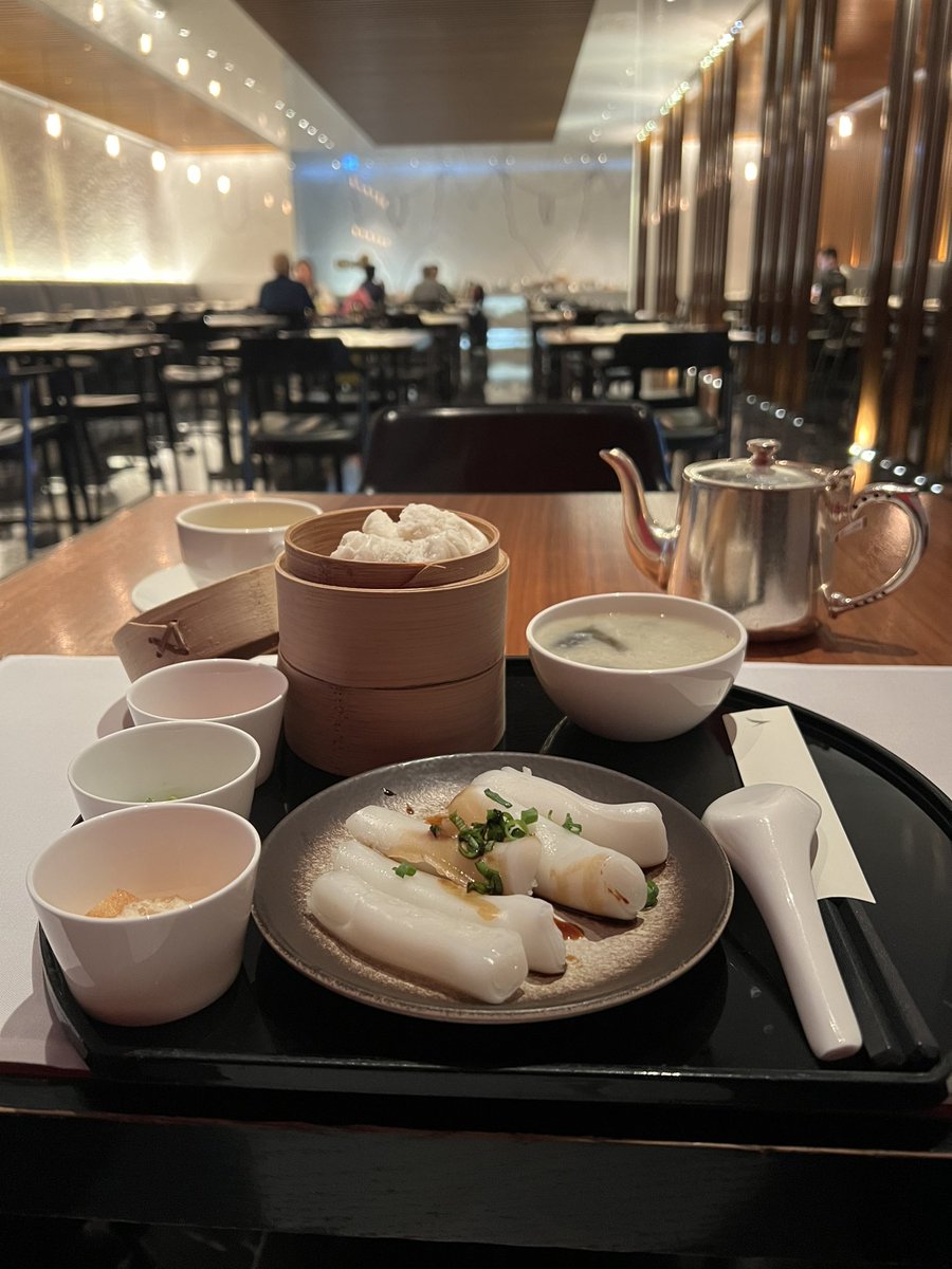 devilbb888's tweet image. Ok so I arrived airport 2.5 hour before my flight, which is almost 2X of the actual flight time - is this sign of aging?
I think I need $tip from @cathaypacific @tipcoineth on how to travel well
#hongkongairport #firstclasslounge #frequentflyer