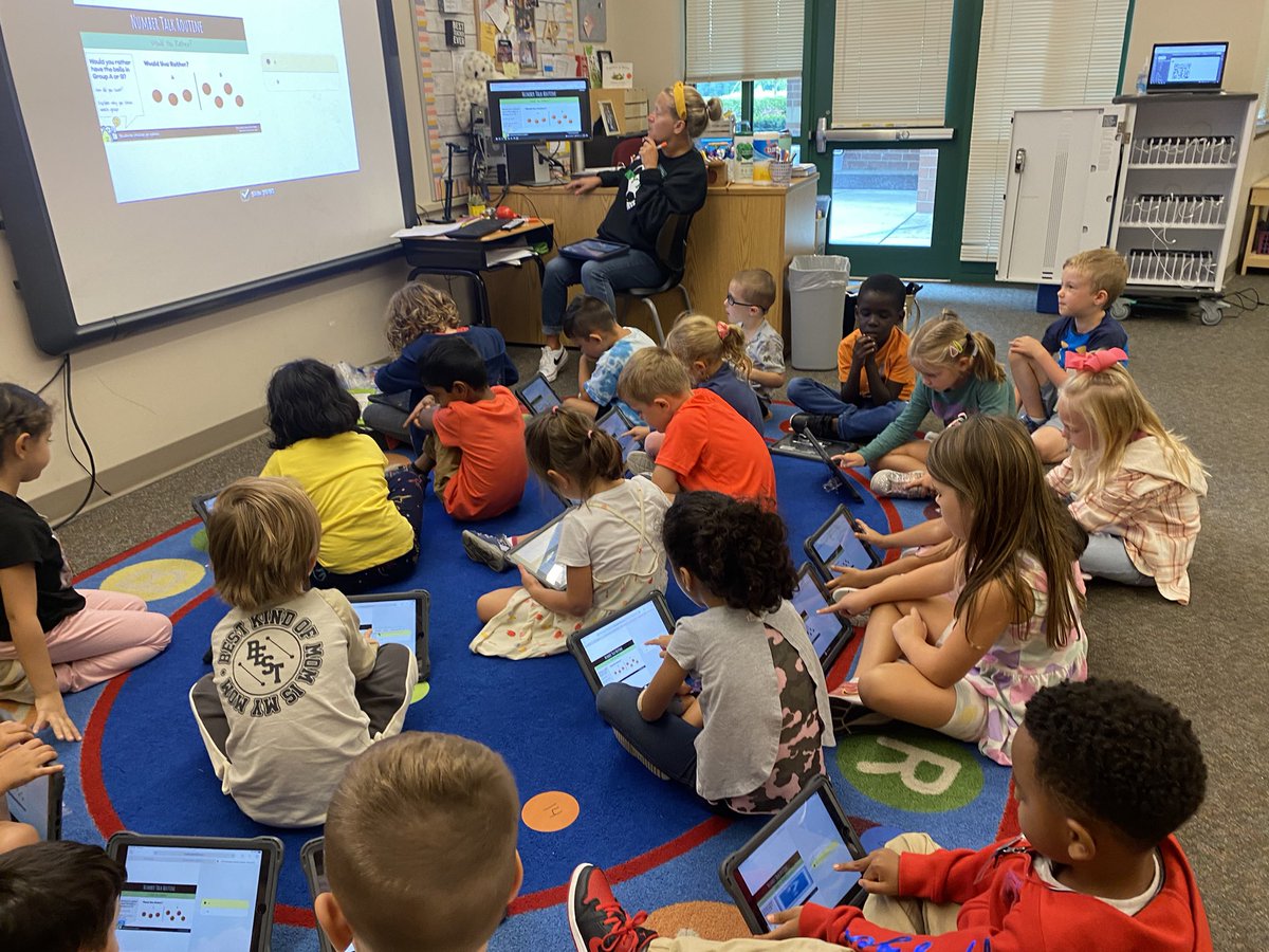 AmandaPitzele's tweet photo. These kinder mathematicians are representing numbers and showing one more by using Pear Deck in Google Slides on iPads!   A tremendous thank you to Mrs. Morris for coming along side me to learn and grow our kids for 21st century skills!  #growtogether #wwsallin #lifeready https://t.co/lqD5F6p9yo