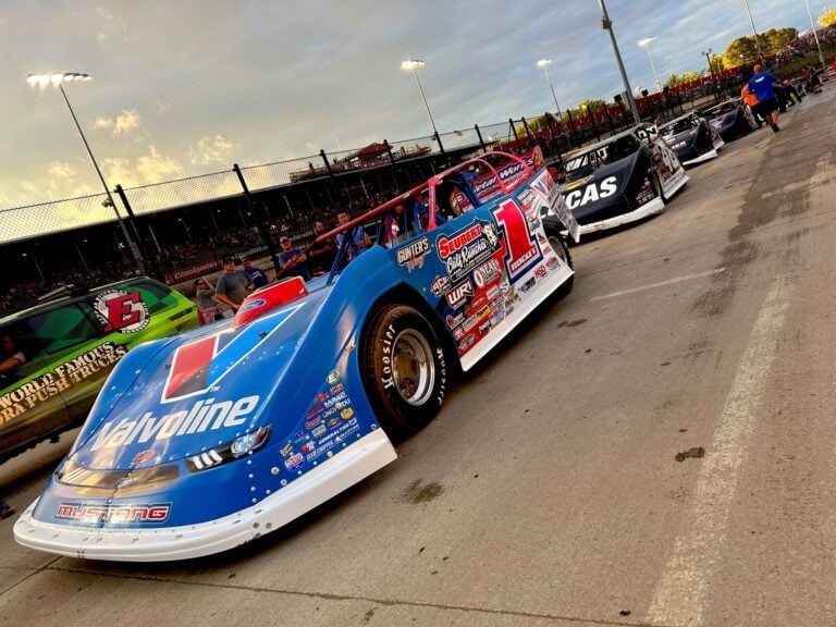 Dirt Racing News tweet media