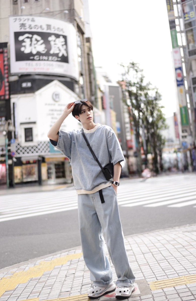 peatwasu's tweet photo. Double denim 

#Peatwasu #CaptainPeat #BabyFeat https://t.co/cklv655cSX