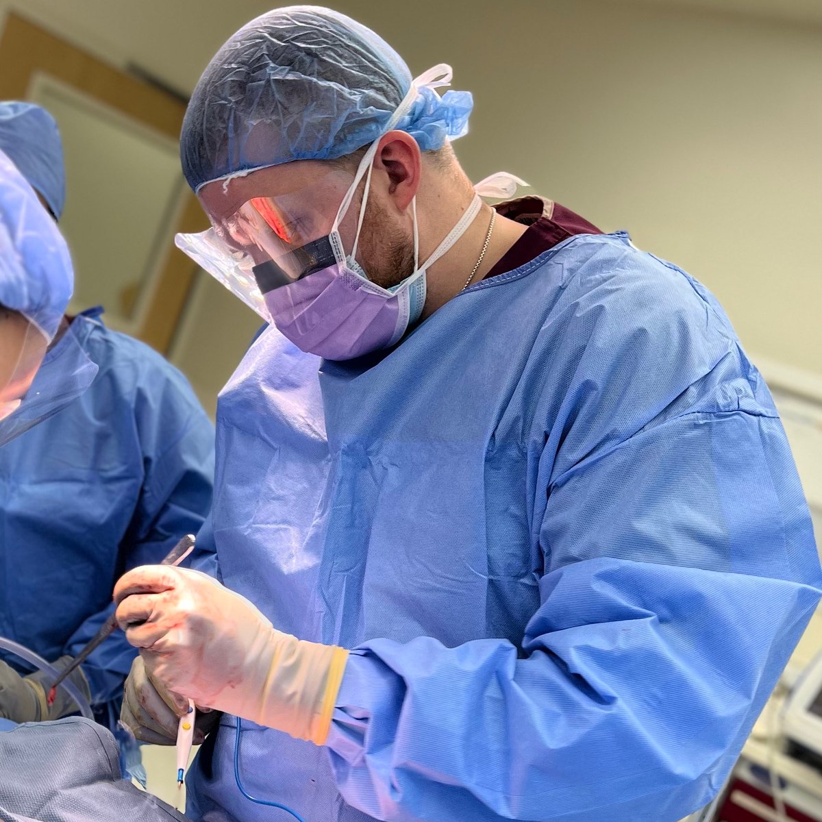 UCSF-East Bay (@ucsf_eastbay) on Twitter photo Another successful #CriticalCare #Trauma #match for <a href="/UCSF_EastBay/">UCSF-East Bay</a> . <a href="/cdb_md/">Chris De Boer, MD MS</a> will be heading to <a href="/pennsurgery/">PennSurgery</a> <a href="/UPennTrauma/">UPenn Trauma</a> , @surgeryandthebay to <a href="/HarborTrauma/">Harbor-UCLA Trauma</a> <a href="/HarborUCLASurg/">Harbor-UCLA Surgery</a> , and <a href="/kmazz007/">Kirea Mazzolini</a> to <a href="/UTHealthSASurg/">UT Health SA Surgery</a> . We are sooo proud of these <a href="/traumadoctors/">AAST</a> #futuretraumasurgeon Another successful #CriticalCare #Trauma #match for <a href="/UCSF_EastBay/">UCSF-East Bay</a> . <a href="/cdb_md/">Chris De Boer, MD MS</a> will be heading to <a href="/pennsurgery/">PennSurgery</a> <a href="/UPennTrauma/">UPenn Trauma</a> , @surgeryandthebay to <a href="/HarborTrauma/">Harbor-UCLA Trauma</a> <a href="/HarborUCLASurg/">Harbor-UCLA Surgery</a> , and <a href="/kmazz007/">Kirea Mazzolini</a> to <a href="/UTHealthSASurg/">UT Health SA Surgery</a> . We are sooo proud of these <a href="/traumadoctors/">AAST</a> #futuretraumasurgeon