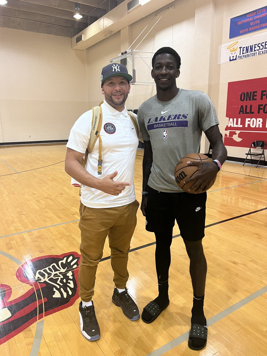 coachrayford's tweet photo. Super proud of my guy Damion.
Knowing the amount of time you dedicate to the game of basketball, I am glad the @Lakers organization has open the door for you. I pray that God continues to bless you ๐ #Lakers #LakeShow #TennesseePrep #NBA #PrepStar
One of Coach Rayfordโs boys ๐ฆ https://t.co/eTG0PpecRC