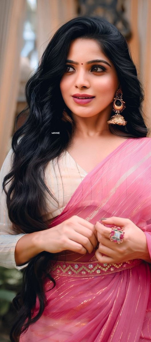 minnie_retouch's tweet photo. Divya Bharathi🤍✨
#DivyaBharathi
#Retouch #Wallpaper
#WallpaperMaterial https://t.co/5KUIpN9V2f