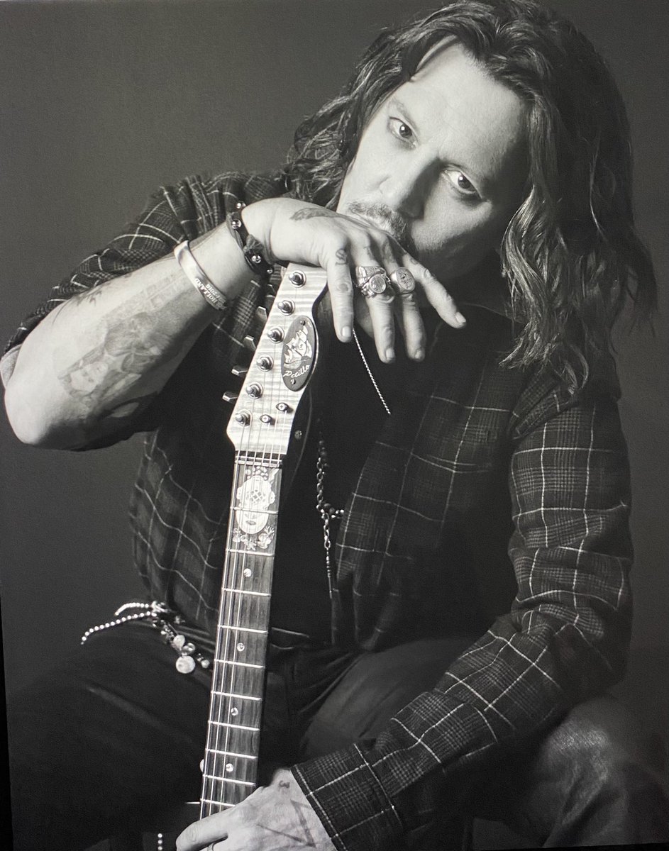 Mellie9760's tweet photo. @Kazumi97732713 I am loving all the #HolyHotness every time I open Twitter #ThankYouDior #JohnnyDepp https://t.co/qOLT5fZhPa
