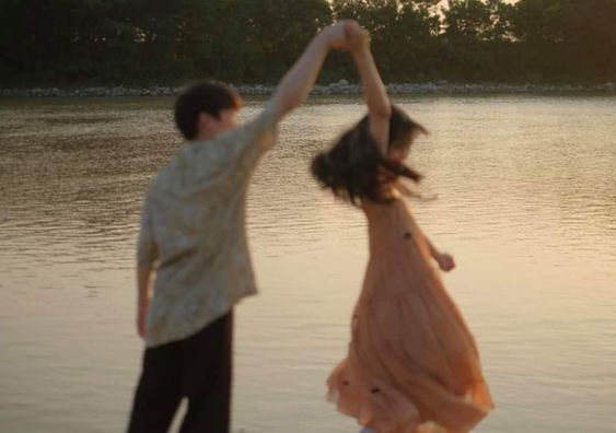 etherealdior's tweet photo. we could be slow dancing until the morning https://t.co/5kX5Gw58N4