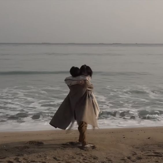 etherealdior's tweet photo. we could be slow dancing until the morning https://t.co/5kX5Gw58N4
