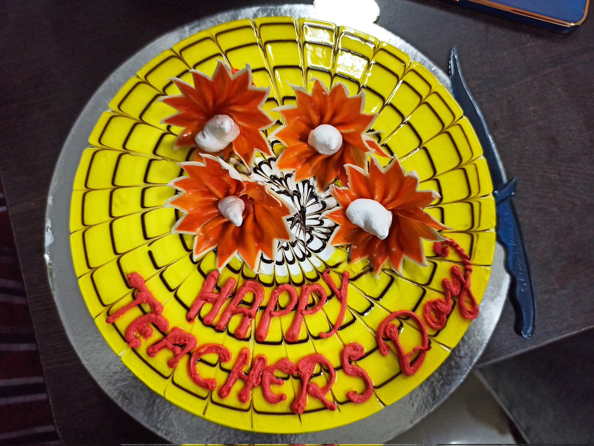 TheSahoo33's tweet photo. This's #Latepost about the celebration of #TeachersDay in dept of #FoodProcessEngineering The way thePhD scholars(me being 1among them)&UG students tried to make this event happen was quite praise worthy&thanks to our faculties as well for enlightening us through their kind words https://t.co/SSSuMVdaxO