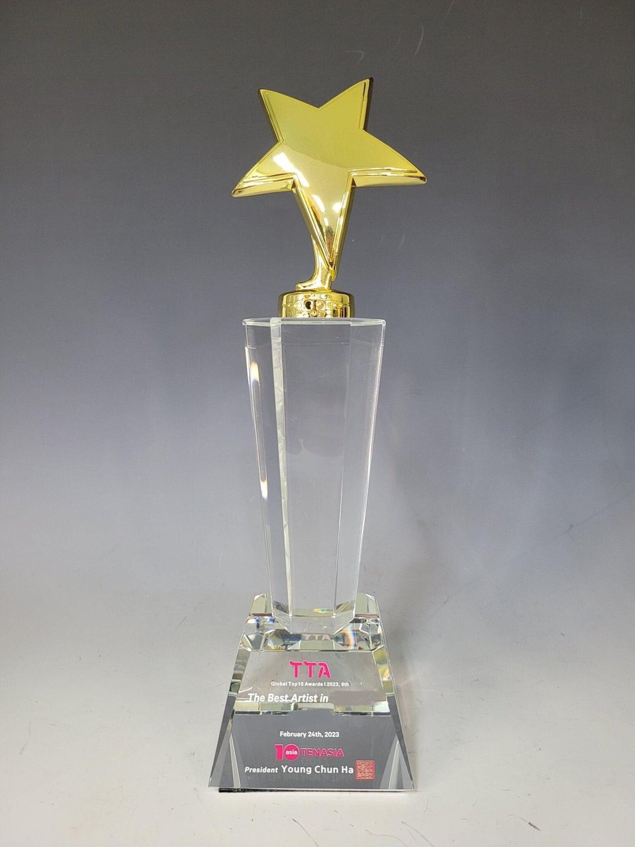 BLACKPINKCNTRAL's tweet photo. [🗳️] #JISOO is on Top Ten Awards (TTA) Prelims for ‘Best Artist in the first half of 2023’!

GOAL: UK TOP 1 (VPN):  https://t.co/0q8AEx1MPZ
Current Stats:
#1  #JISOO — 32K

Voting ends: Sept 11th, 11:59PM KST
Collect votes by logging in, watching ads, reedeming TTA coupon on ldoIchamp! 

#FLOWER #ShutDown #Blinks #BreakTudoAwards #BLACKPINK