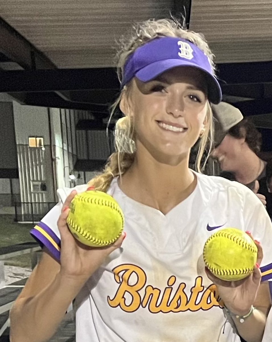 Got a solo 💣&amp; walk-off 3Run 💣tonight to start our Conference tournament. @SSC_Softball @LadyPirates2022 <a href="/OKBombersGold/">OK Bombers Gold 23/24</a> <a href="/okprepsextra/">OK Preps Extra</a> <a href="/VYPEOK/">VYPE Oklahoma</a> <a href="/SoftballRecruit/">Softball Recruit 🥎</a> <a href="/SBRRetweets/">Softball Recruiting Reposts</a> <a href="/ava_yocham/">Ava Yocham</a>