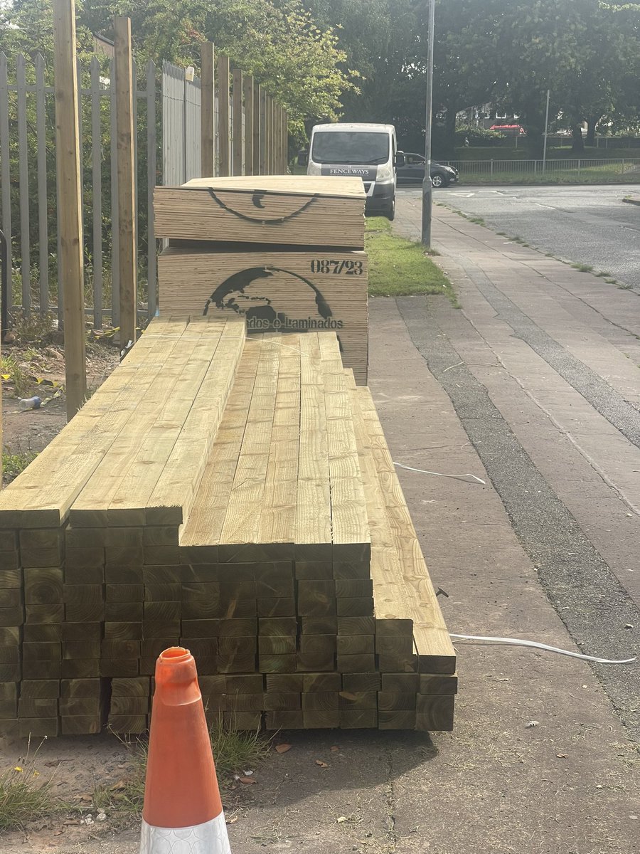 fenceways's tweet image. Fenceways ltd Site Hoarding #industrialfencing #securityfencing #cheshire #manchester #london #nationwidefencingcontractors