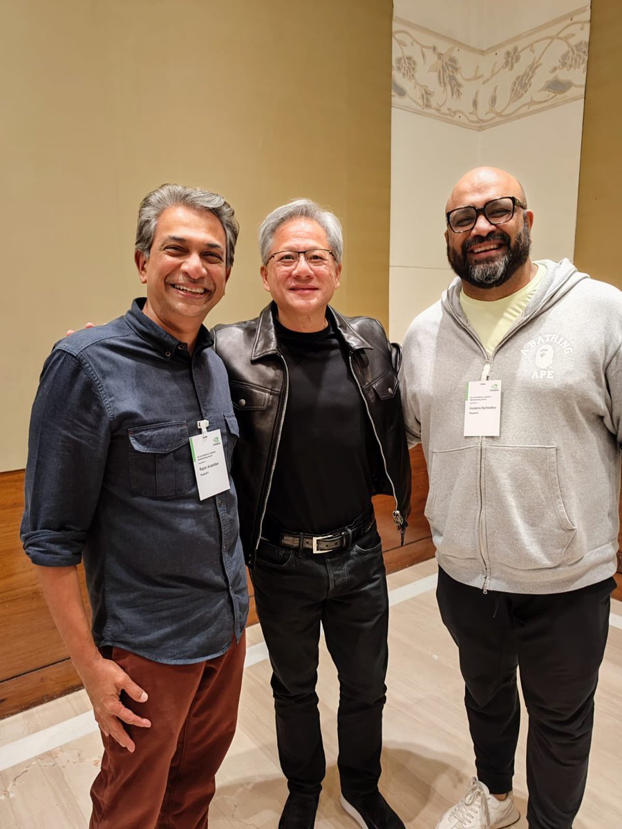 smdcmc's tweet photo. Fanboi moment meeting #JensenHuang and continuing the @RajanAnandan debate on how we at @_surgeahead and @peakxvpartners build AI cos out of india ! Jensen also shared how #DonValentine (founder of @sequoia ) would send him news snippets with words of encouragement on them :) https://t.co/baZfPmPE6N