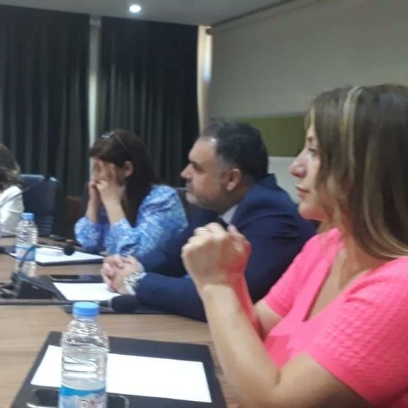 RDFLwomen's tweet photo. لجنة حقوق الإنسان النيابية تقر إقتراح قانون تحديد سن الزواج وتجريم تزويج الطفلات والأطفال في لبنان المقدم من التجمع النسائي . خطوة تشكل محطة جديدة في رحلة النضال التي يخوضها التجمع من أجل حماية الطفلات والأطفال من التزويج المبكر في لبنان منذ 2017.
#مش_قبل_ال١٨
#NotBefore18 https://t.co/nbDPziDiRk