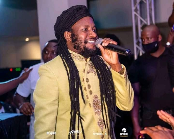 WinkyDFan's tweet photo. The only Zim musician with a 5 star rating🔥🔥🇿🇼 Winky D https://t.co/4jZ554yIFS