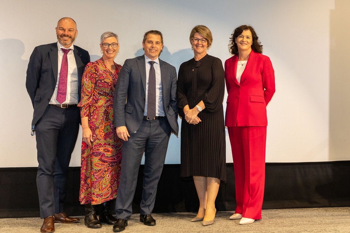 mhcsnsw's tweet photo. Thank you to everyone who joined us for the launch of #MulticulturalHealthWeek 2023 - Celebrate Culture Through Movement: Every Move Counts! 

To learn more, visit: https://t.co/YRCeaZx7wF

@NSWHealth @CancerNSW

#EveryMoveCounts #CelebrateCultureThroughMovement #PhysicalActivity https://t.co/7L9JxnhYF4