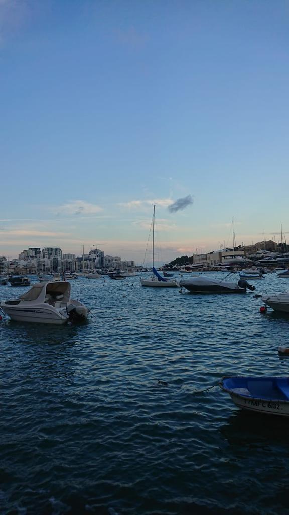 Oggi sono 68 anni!
Buon. Compleanno a me!
Buona giornata a Voi!
(Foto ricevuta: Malta)