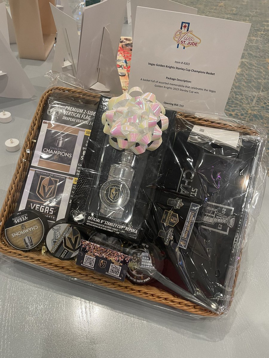 Erica Thompson tweet media