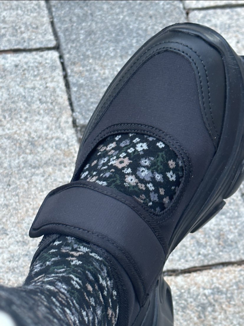 230908 💌

뾱
양말 기염쬬?

#KIMLIP #김립