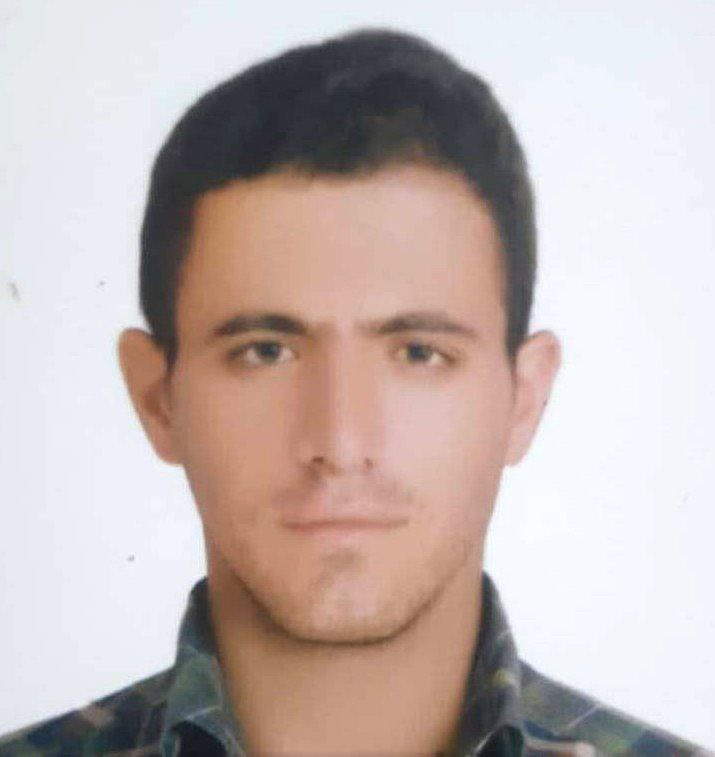alireigns1011's tweet photo. Pouria Javaheri has reportedly been moved to solitary confinement & is at risk of imminent execution. He’s been falsely accused of shooting during protests & causing the death of a member of #IRGCterrorists, severely tortured to confess against himself. 

#PouriaJavaheri, born in 1991, is a young worker from Kamiyaran, who was accused of "moharebe"(Waging War against God) after the death of a Basiji member (Reza Azarbar).

This is despite the fact that according to his father, there are 50 witnesses that at the time of the murder, Pouria was in the village and not in Kamiyaran.

#MahsaAmini 

@chelseahartisme 
@Fr_Bechieau