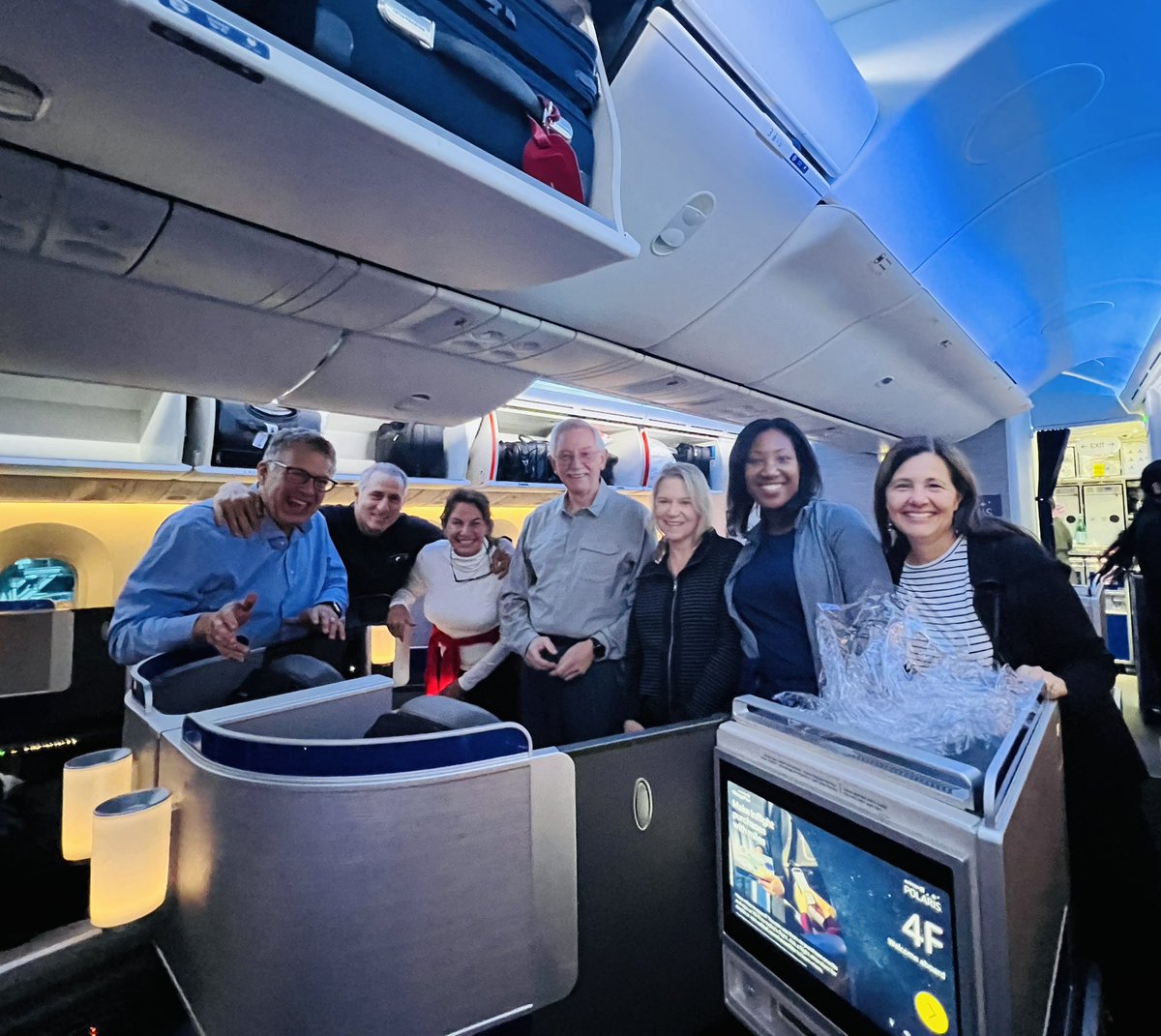 Hi @ChongPan_HMS Here you go: in the plane with my wife Diane on the way to WCLC with @DrRoyHerbstYale @HwakeleeMD @marinagarassino @JhanelleGray plus some unknown guy who jumped into the photo! @IASLC