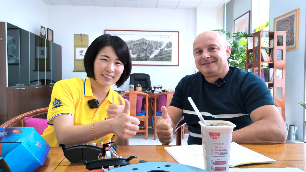 AllenSun0086's tweet photo. Serbian customers visited FRONTECH China headquarters to discuss product optimization and service upgrades. For more news, please pay attention to: https://t.co/bD4ZtpBQrG https://t.co/njGJtx6qmw