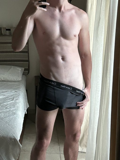 Like the bulge? https://t.co/i57MwceqY2<a href="/tag/snap"class="tags"><span>#snap</span></a><a href="/tag/sext"class="tags"><span>#sext</span></a><a href="/tag/onlyfans"class="tags"><span>#onlyfans</span></a><a href="/tag/nsfwtwt"class="tags"><span>#nsfwtwt</span></a>