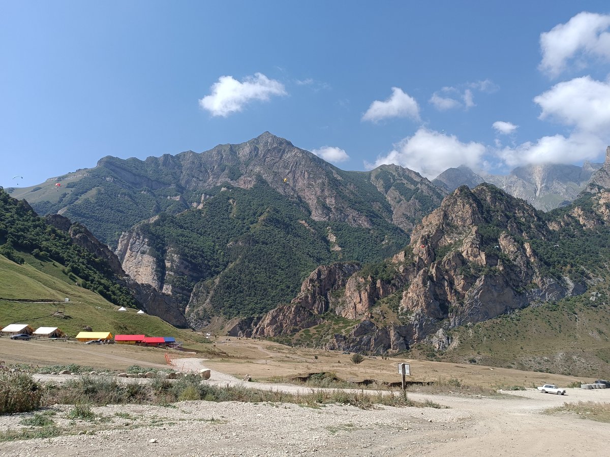 vlfomichev's tweet image. А вот и сам парадром Чегем

#кавказ #кбр #чегем #парадром