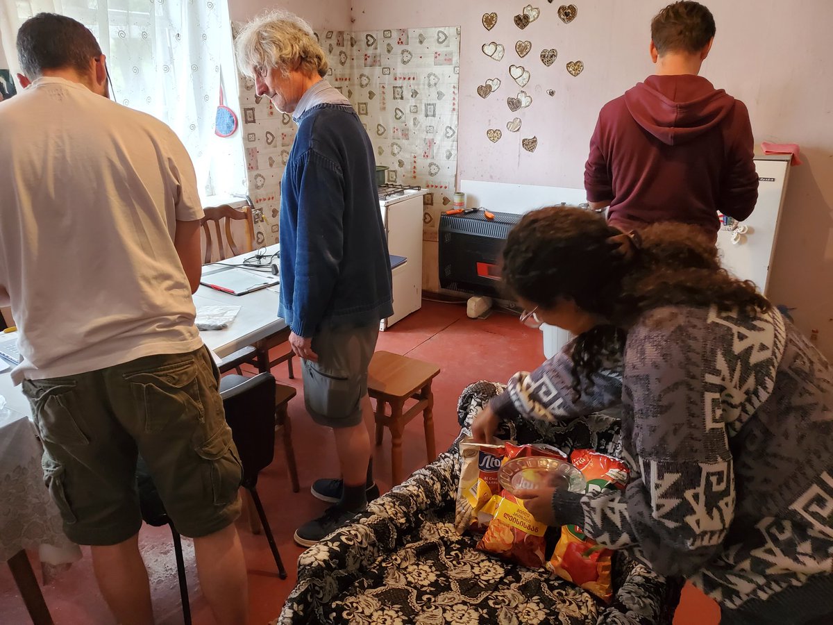 NErbSatullo's tweet photo. The final days of #ProjectARKK are a flurry of activity and final takes on hot button issues: Wall or rubble? LBA or EIA? How many storage boxes? What brand of paprika chips are best? A blind taste test was clearly in order. @CranfieldForSci @rpulai1 @_AlexWeide_ @GVeckungs https://t.co/Lq8DBC3WL1