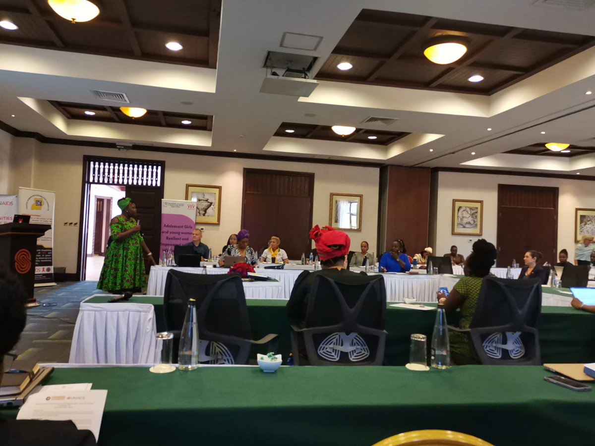 leujonson's tweet photo. ChoiceManifesto Inclusive Decision-Making: Communities should be at the heart of decision-making. The voices of the people #Champions4Choice affected by HIV should shape strategies, budgets, and actions to #FacilitateChoice and #EndNewInfections. 🌍💪 https://t.co/Q35aE6TBDF