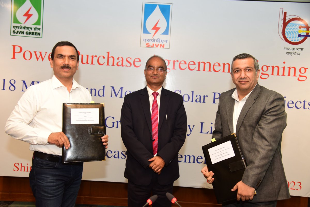 SjvnLimited's tweet photo. @SjvnLimited  signed a Power Purchase Agreement for 18 MW Solar Power with @BBMBINDIA  in the august presence of  Sh. Nand Lal Sharma, CMD, SJVN at Shimla. @OfficeOfRKSingh @MinOfPower @power_pib https://t.co/eBFJYLOxeT