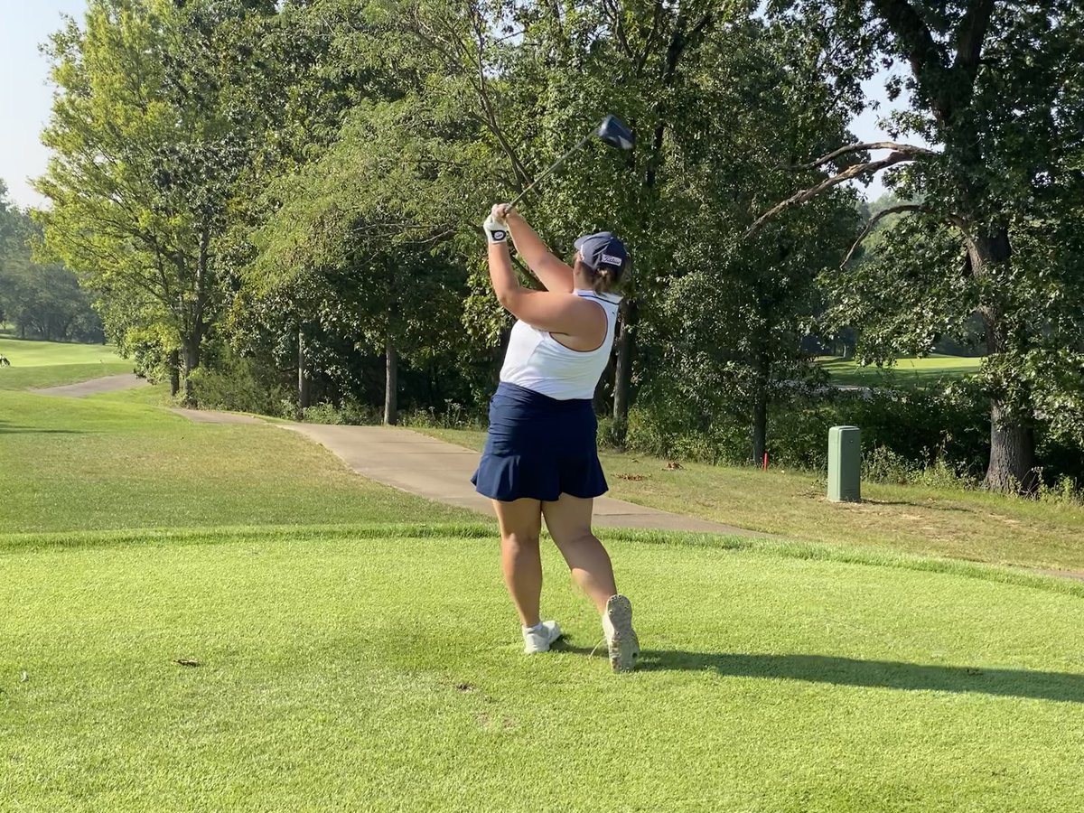lhsgolfgirls's tweet photo. Lady Eagles π¦
split the day on a hard fought tri-match. Pulled out a nice win over FZW π and a tip of the cap π§’ to @FHHLadyViksGolf .
#ladyeagles
#splitday
#grinding https://t.co/gxiCkKta0Q