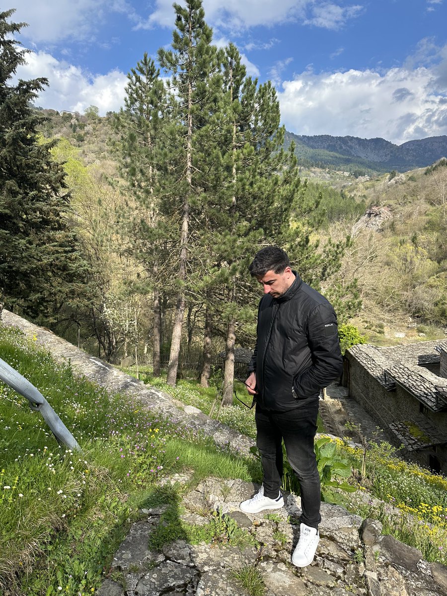 PappasErmal's tweet photo. Metsovo-ioannina 2023 https://t.co/FsHXZ28EjE