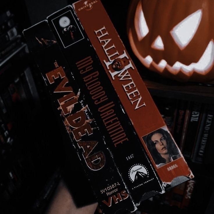 ahorrorbxtch's tweet photo. 🎃🧡 https://t.co/rpXWXklBLx